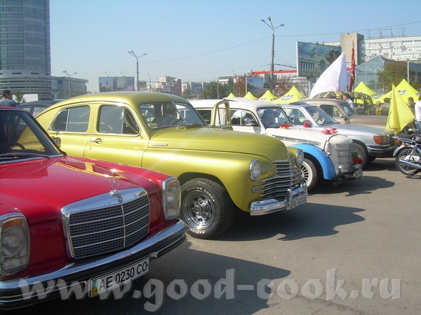 Выставка рэтро-автомобилей - 3