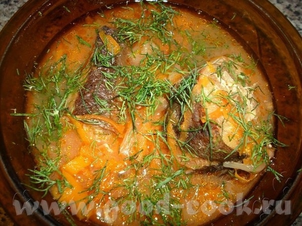 Рыбка в томатном соке На 3 тушки хека ( не филе): 2 луковицы 2 моркови 1 сладкий перец 2 ст