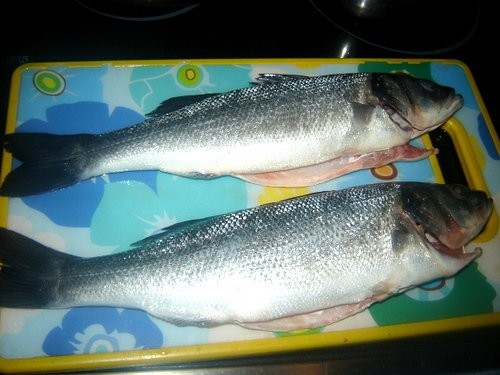 Койкан (lubina) с лимоном нашла, что lubina переводится еще как морской судак Обожаю вкус этой рыбы