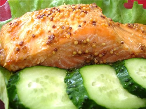 И еще была вот такая запеченная кусочками форелька