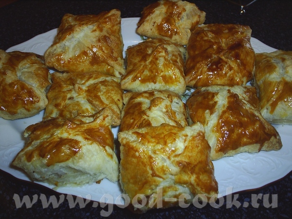 конвертики с яблоками,изюмом и корицей