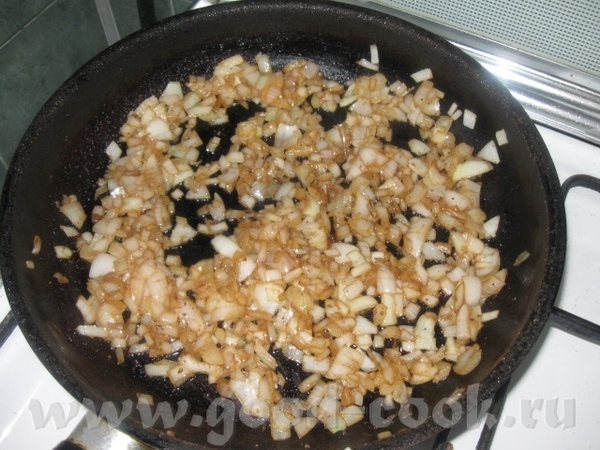 Затем вынимаем печень из молока, присаливаем ее по вкусу, немного перчим (по желанию) и выкладываем... - 4