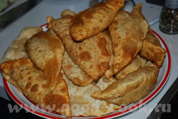Алиса, принесла огромную спасибу за чебуреки , очень вкусно, все сьели еще хотим