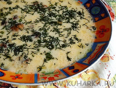 Сегодня у нас был сырный супчик с шампиньонами , красный рис с салатиком из свежих овощей и песочны...