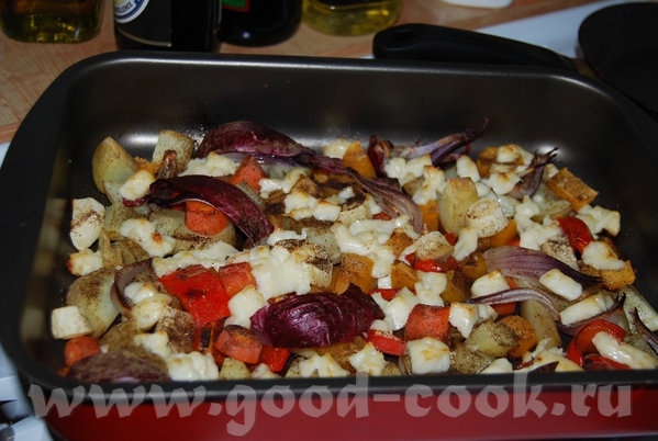 Овощи, запечённые в духовке с сыром халлуми