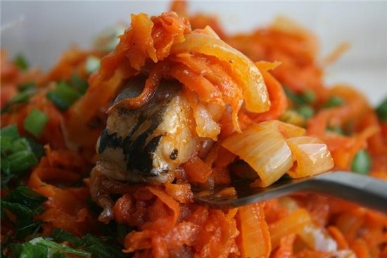 закуска из сельди с морковью и луком
