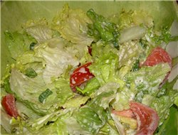 Сегодня обед простой, но вкусный, рагу(соус) ,и салатик