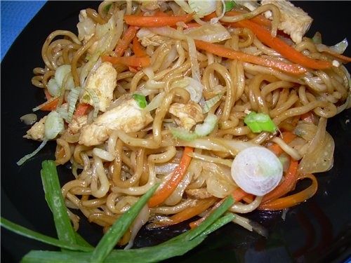 нуи по Японски "YAKI SOBA" с куриной грудинкой и овощами - 6