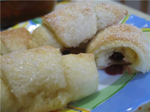 У меня новенькое и вкусненькое прямо воздушное тесто вышло,рогалики,но не трад