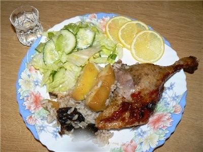Утка с рисом и черносливом в духовке рецепт пошагово