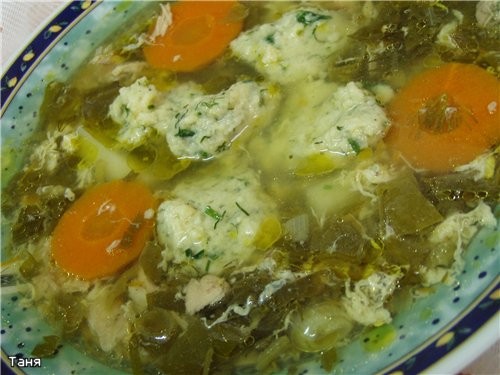 Зеленый борщ с кукурузными клецками Манты с мясом Маринованные овощи Хлеб на пиве Пирог с мясом и б...