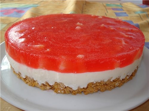 Сегодня делала вот такой тортик, без выпечки: Кукурузные хлопья, 100г сахара, 200г масла мягкого, с...