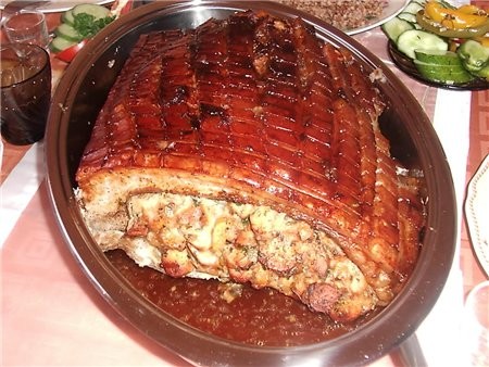 вот покажу каким мясом я угощала своих гостей, делала в первый раз, получилось очень вкусно и краси...