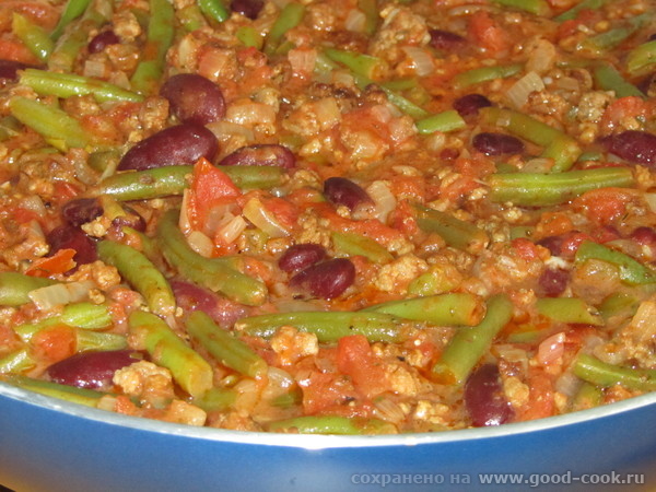 Вот,из свеженького,ещё даже не до конца остывшего , РАГУ ИЗ МЯСНОГО ФАРША С ФАСОЛЬЮ,ТОМАТОМ И ПЛАВЛ...
