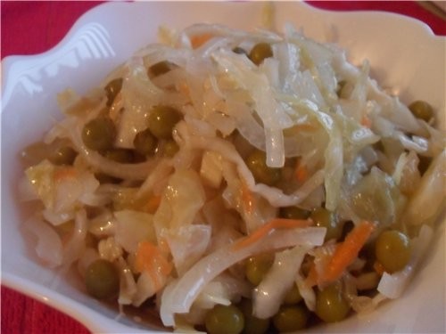 Салат из квашеной капусты
