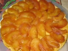 А попробуй сделать TATIN, это перевернутый пирог с яблоками