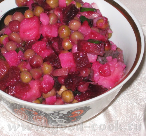Пирожки с мясом и покупные бурекесы с картошкой