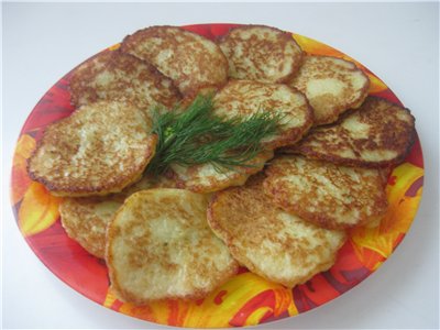 Драники Картофель 7 шт , луковицу , 2 зубчика чеснока - натереть