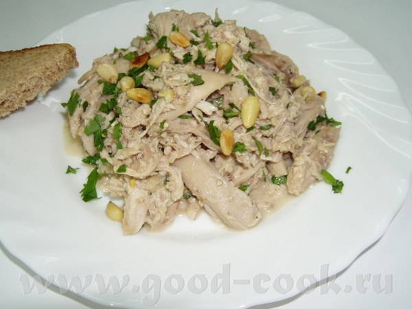 Баклажанная икра с тхиной и кедровыми орешками Куриное мясо под ореховым соусом Капустные оладьи - 2