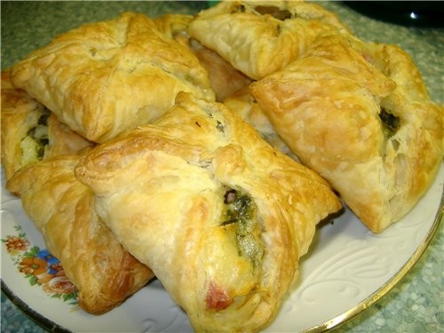 Хочу поделиться лёгким и очень вкусным рецептом Мешочки с слоёного теста 2 пакета слоёного теста (г...