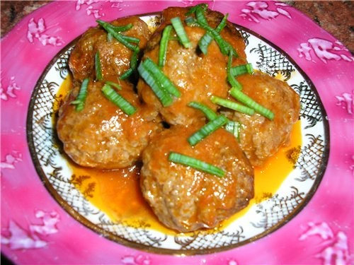 Готовила сегодня Бэби-котлетки в томатной подливе по-бухарски Мясной фарш (я беру смешанный: мясо+к...