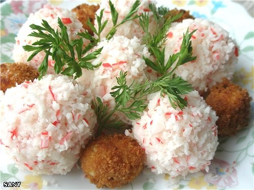 КРАБОВЫЕ ШАРИКИ И ЯЙЦА ПЕРЕПЕЛКИ В КЛЯРЕ Оливки фаршированные маринованой морковкой или красным пер...