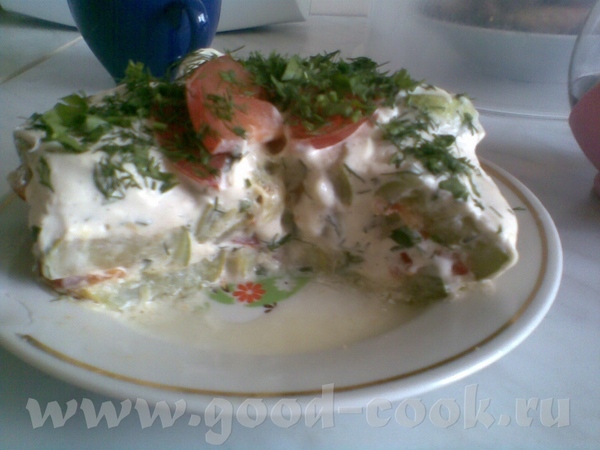 КАБАЧКОВАЯ ВКУСНЯТИНА Кабачки помыть, порезать крупными шайбами, посолить и оставить минут на 10-15