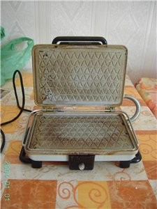 Ты бы лучше свою вафельницу народу показала - 2