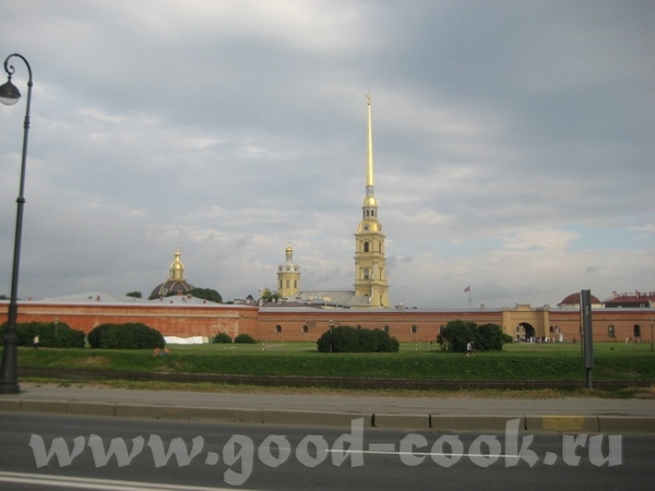 Девочки, поставила репортаж о песчаных скульптурах из Петропавловской крепости