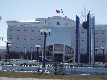 Новое здание администрации Тут заседает наш Неелов, губернатор - 2