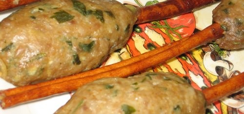 Кебабчики из куриной грудки на палочках корицы (от с кукинга, словами автора) 800 гр фарша из курин... - 5