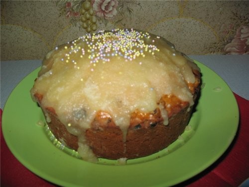 А я готовлюсь к Пасхе Куличики пекла от Людочки-Сэнди яйца красила и что-то вроде пасхи смастерила