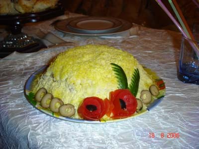 салат мимоза и салат Гранатовый браслет