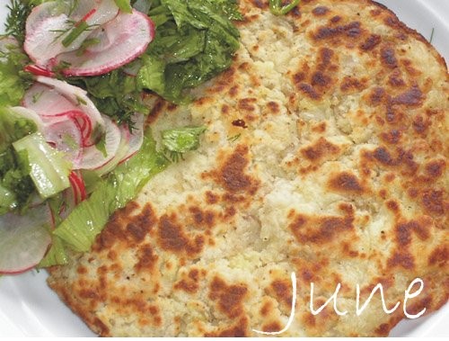 Жареный картофель(пюре) с салатом На 4 порции: ј огурца, 4 редиса, по ј кочана салата и салатного ц...