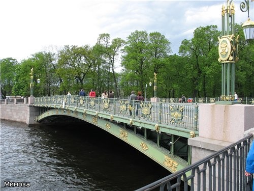 А мы с вами переходим через реку Фонтанку по Пантелеймоновскому мосту - 2