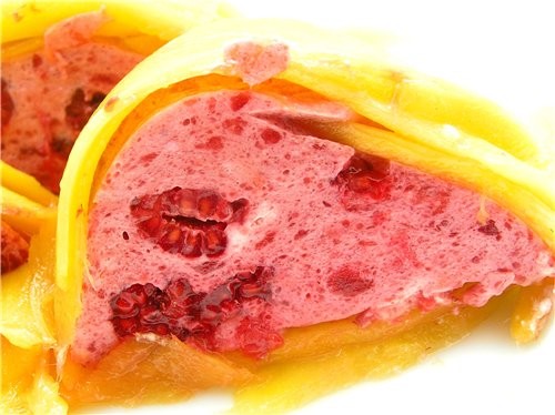 Десерт вам несу вкуснющий, классное сочетание манго и малины, вкусно и при этом некалорийно - 3