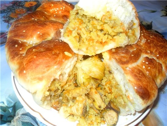 Так как я сделала плова мало и не наелись мои, заказали еще - 2