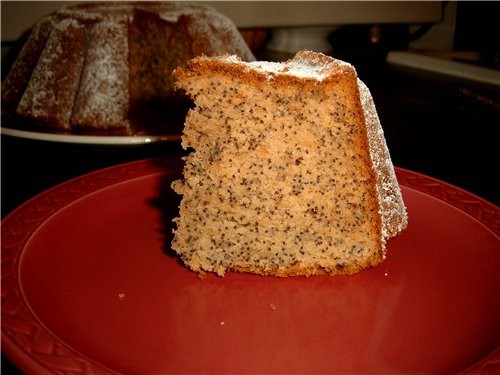 Рассыпчатый, не сильно сладкий кекс