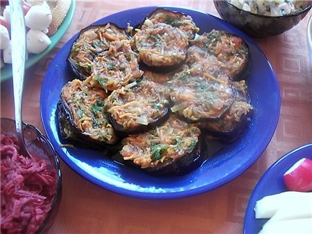 Баклажанные башенки (кажется опять с джазового форума ) острая закуска из желудков(рецеп на нашем л...