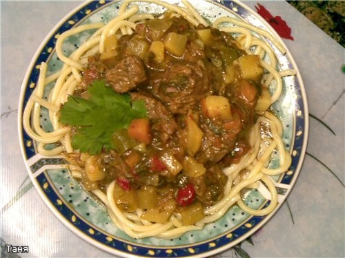 Плов с курицей Манты с мясом и зеленью и рулеты с мясом и тыквой Лагман Манты с картошкой Паровые р... - 4