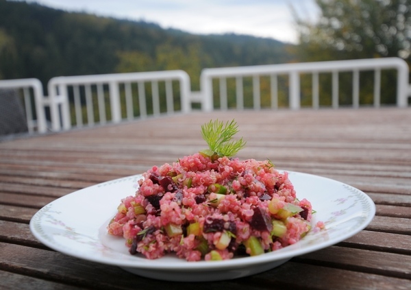 Этот рецепт я нашла ЗДЕСЬ Очень вкусный и полезный салат