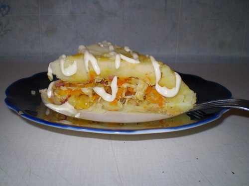 Вкусная ХрюШка 1,5-2 кг картошки, 1 большая морковка, 1 большая луковица, 2 куриных филе, 50 г твер... - 3