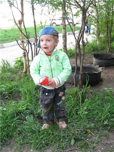 Нелли, День варенья прошел весело, и несмотря на то, что было всего четверо детей(не считая мелкого... - 2