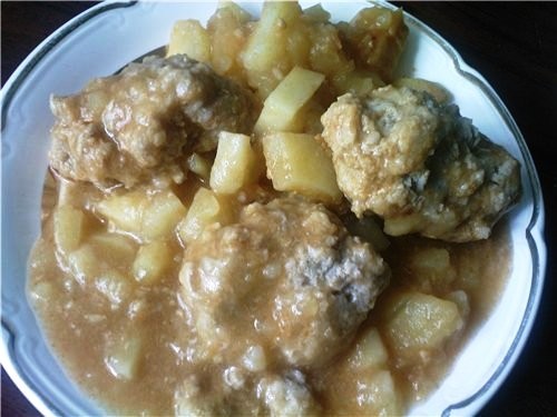 Жаркое с котлетами