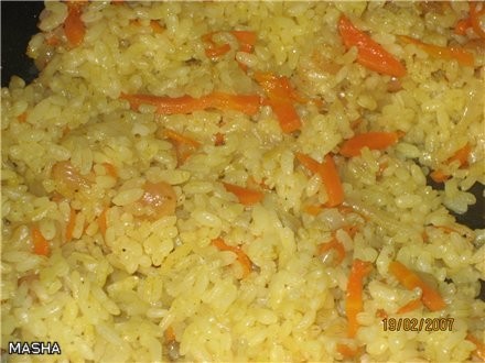 ПЛОВ С ИЗЮМОМ морковь 500г лук 500г рис 500г изюм 250г специи для плова