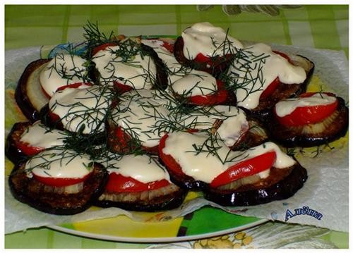 И я к вам со своими обедами))вернее это наш ужин Картошка с луком,запечёная в фольге,от Алёны БАКЛА... - 2