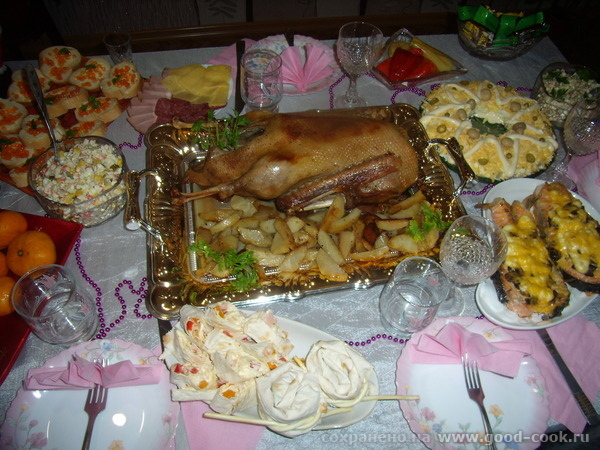 новогодний стол