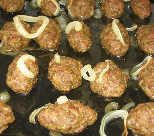 замечательные ножки, и булочки вкусные