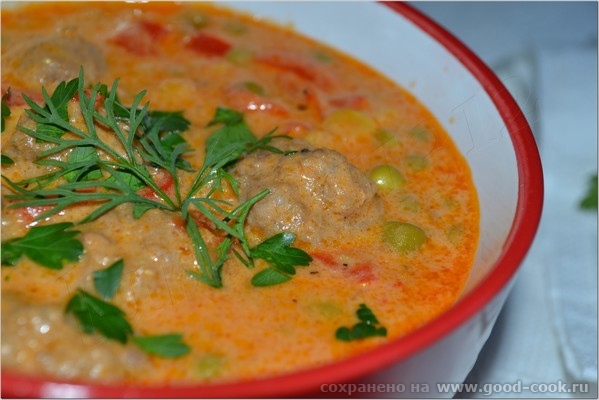 ГУСТОЙ СУП С ФРИКАДЕЛЬКАМИ, КУКУРУЗОЙ И ЗЕЛЁНЫМ ГОРОШКОМ