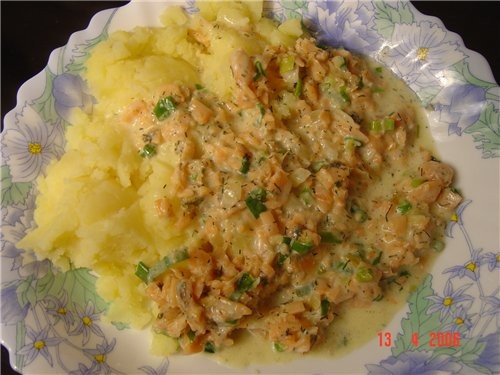 и пюрешечка с соусом из рыбы